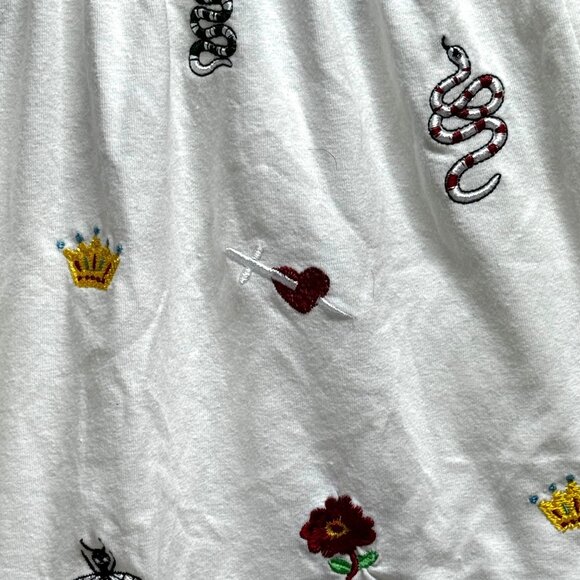 Oolala Womens Embroidered White Lounge Shorts With Heart & Flower Pattern Size M - Picture 3 of 4